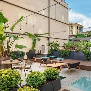 Hotel The Spring House Vatican, Tapestry Collection By Hilton