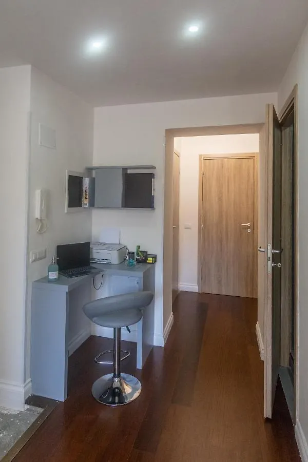 Hotel Shine House Roma