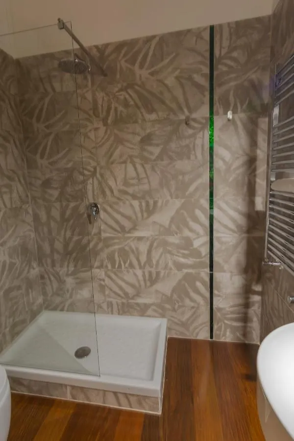 Hotel Shine House Roma 3*,
